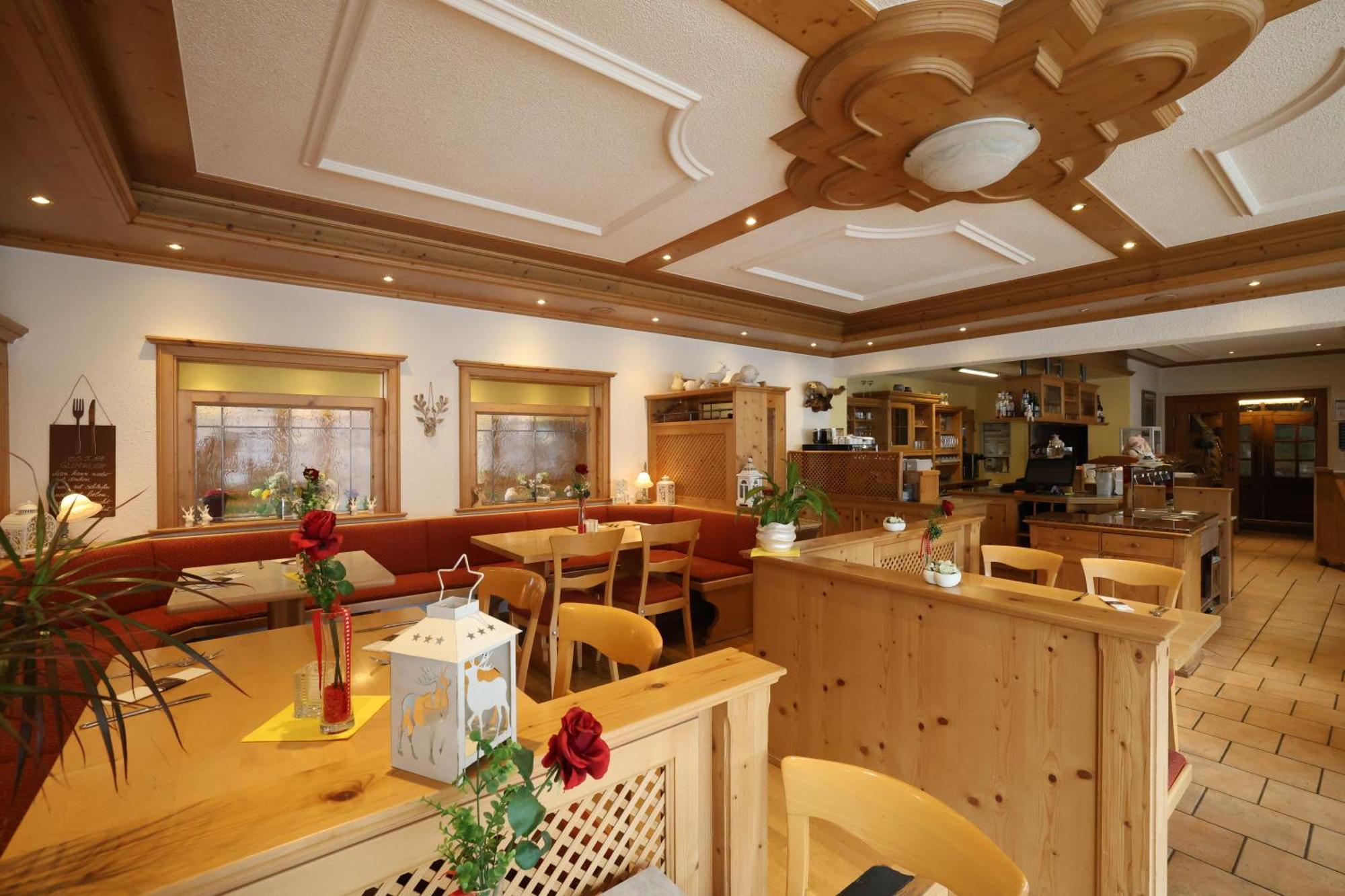 Hotel-Gasthof Hirschen Blumberg Esterno foto